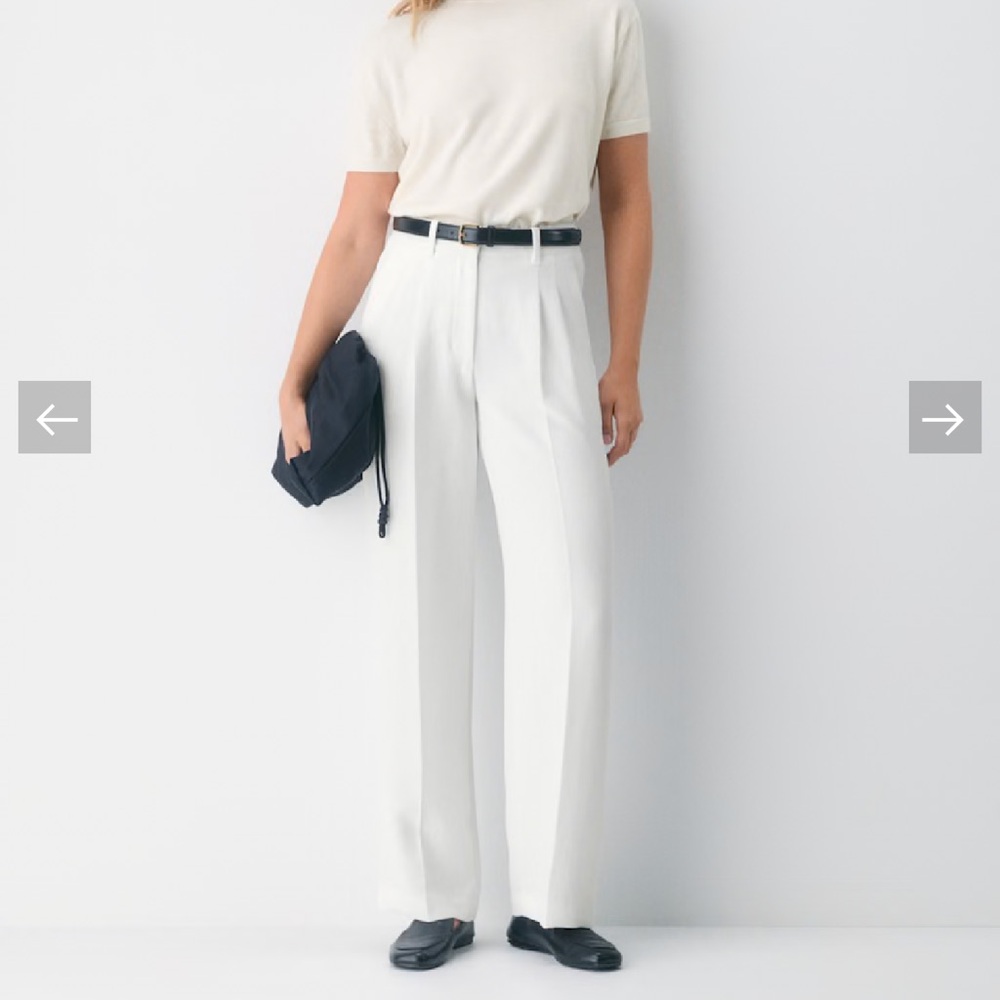 Aritzia Classic White Women's Trousers